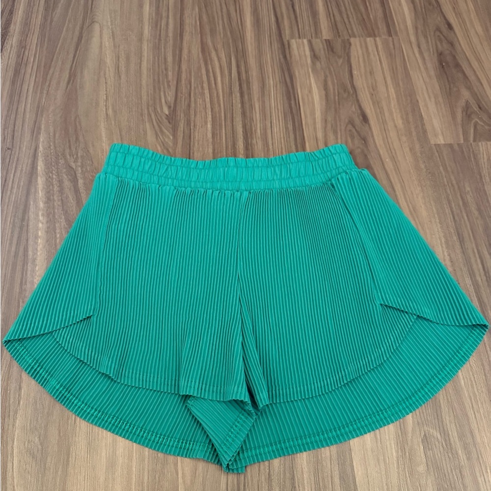 Mid-Rise 2.5" Women's Shorts in Green